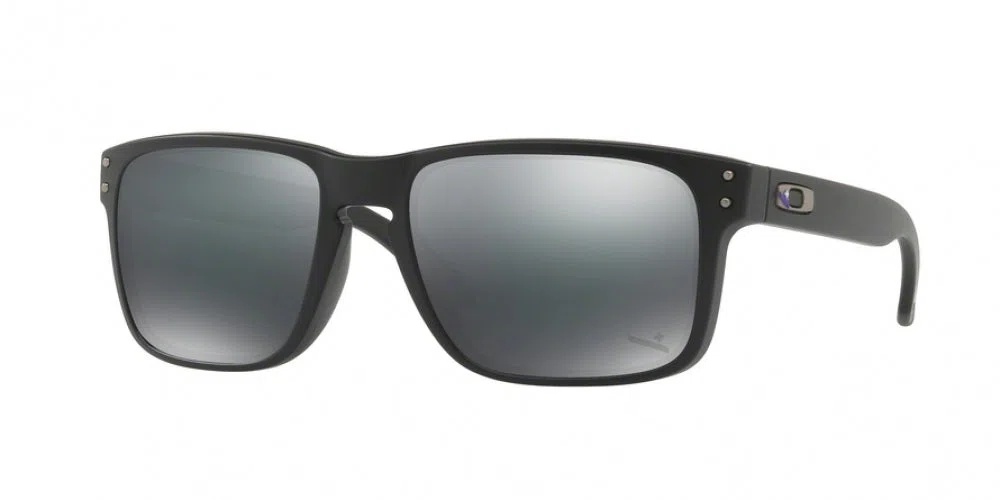 Oakley Holbrook 9102 Sunglasses - view 45